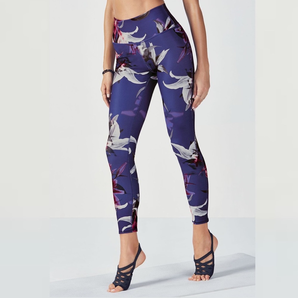 Fabletics (0-2) Lisette High-Waisted 7/8 capri